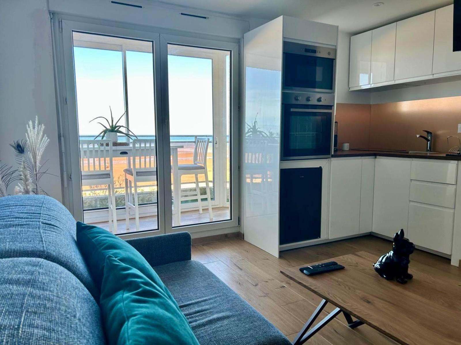 Mettons Les Voiles - Appt Vue Mer Avec Loggia Bernières-sur-Mer Extérieur photo