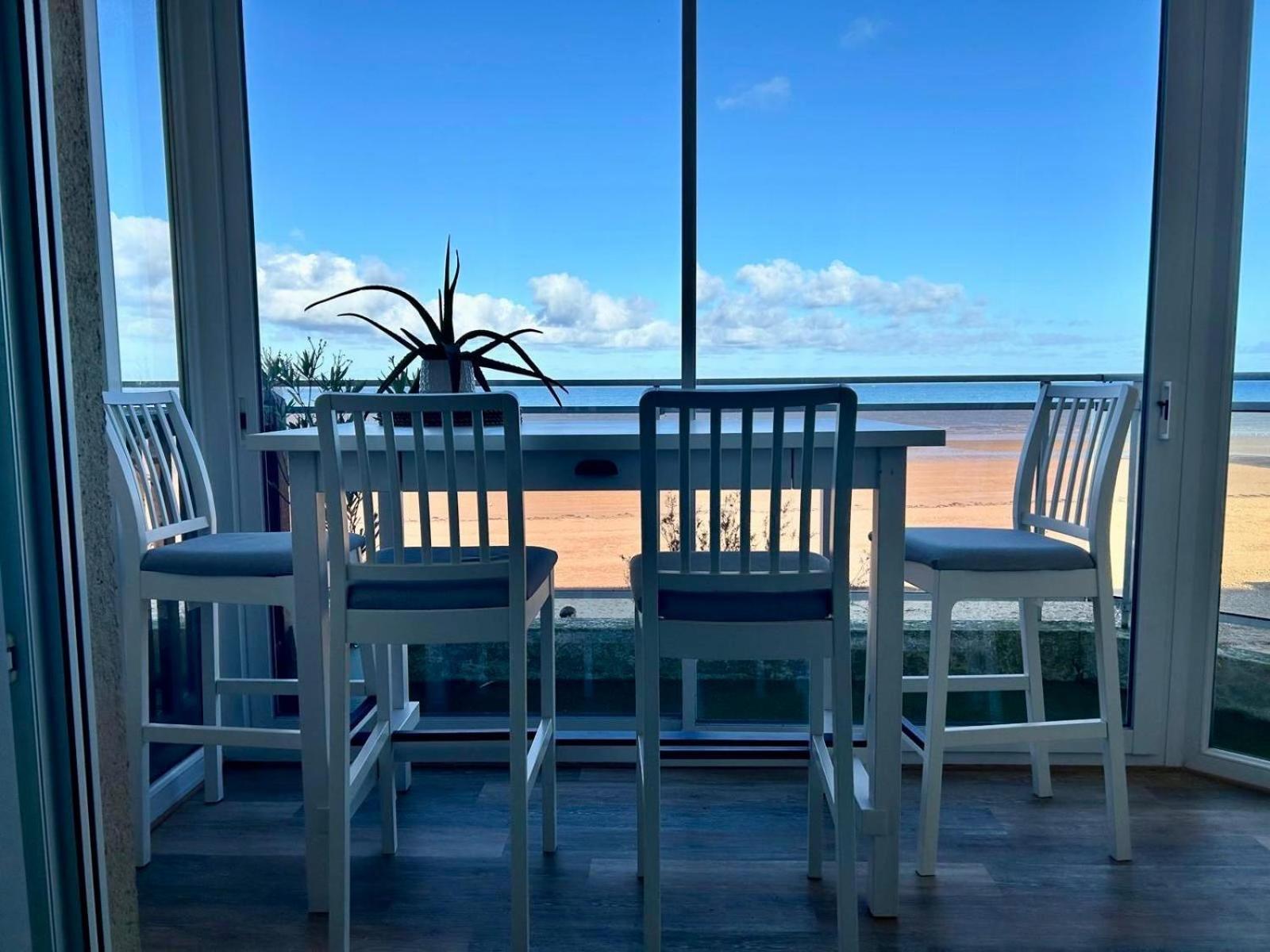 Mettons Les Voiles - Appt Vue Mer Avec Loggia Bernières-sur-Mer Extérieur photo
